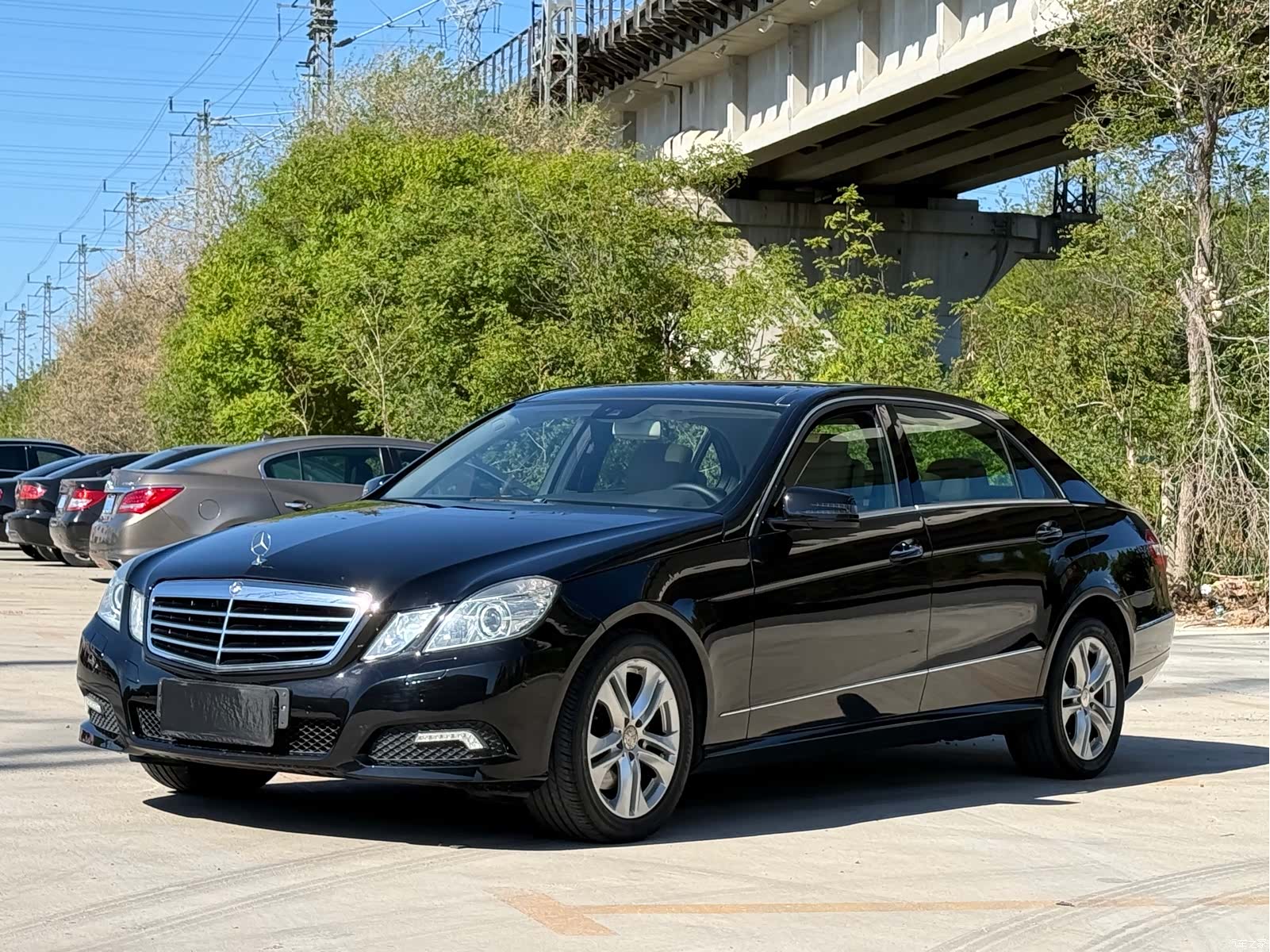 Mercedes-Benz E-Class, 2010 1