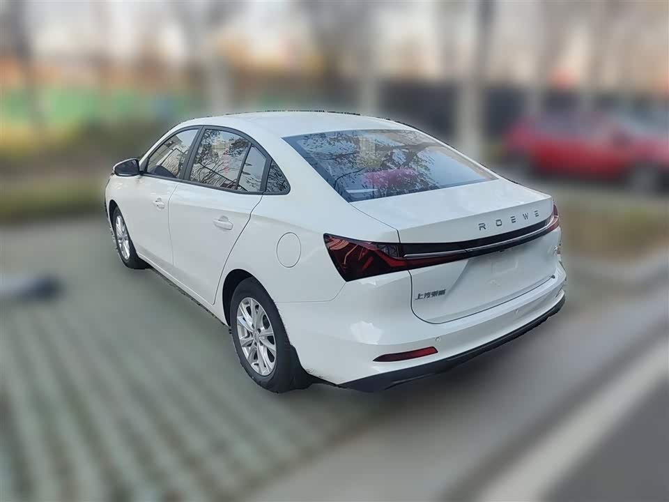 Roewe i5