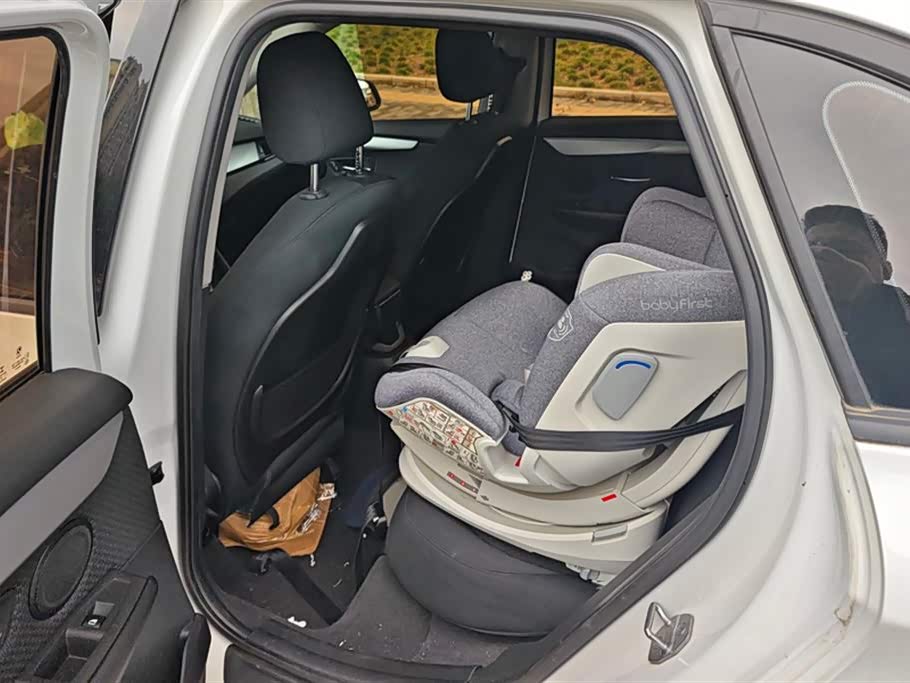 BMW 2 series station wagon