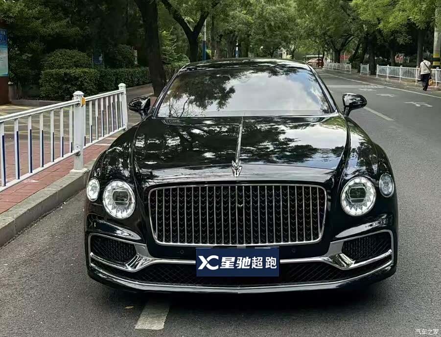 Bentley Flying Spur, 2020 2