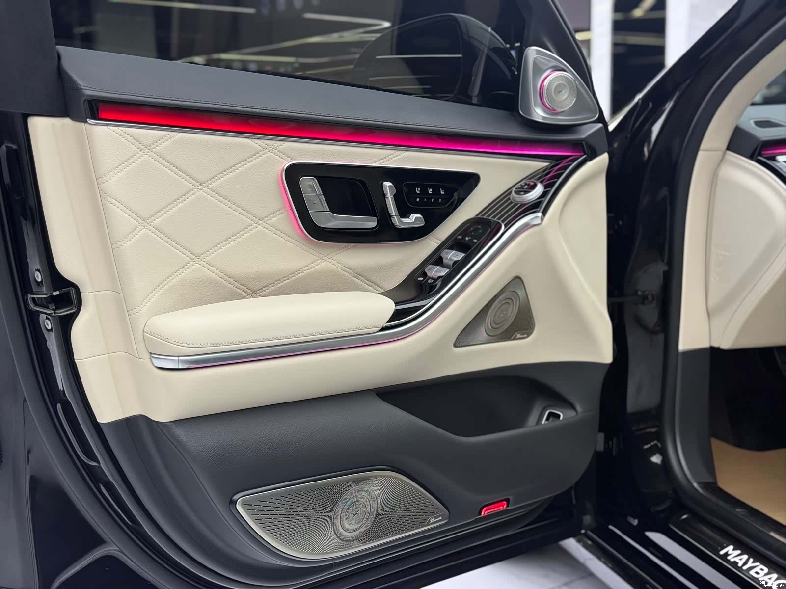 Maybach S-Class, 2022 8