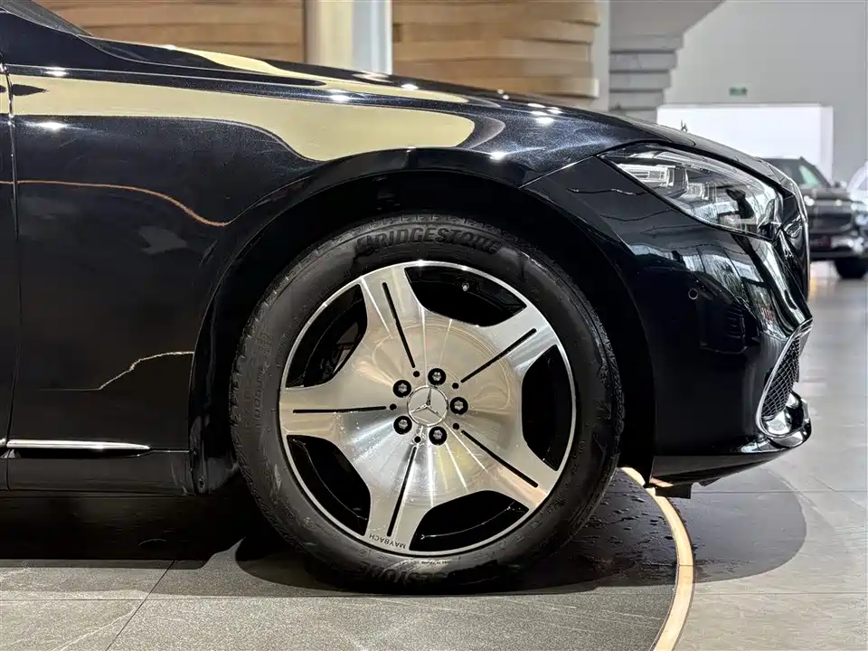 Mercedes-Benz Maybach S-class