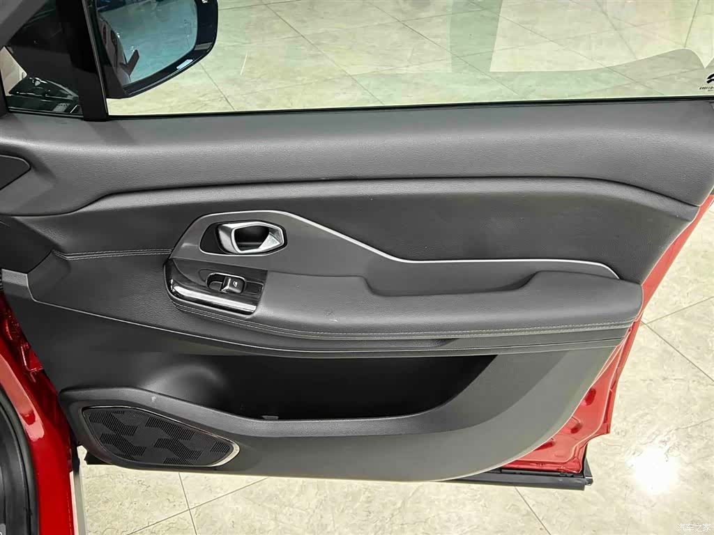 NIO ES8, 2019 13