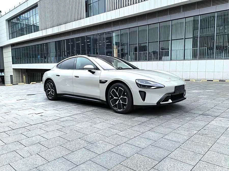 Xiaomi SU7, 2024 3
