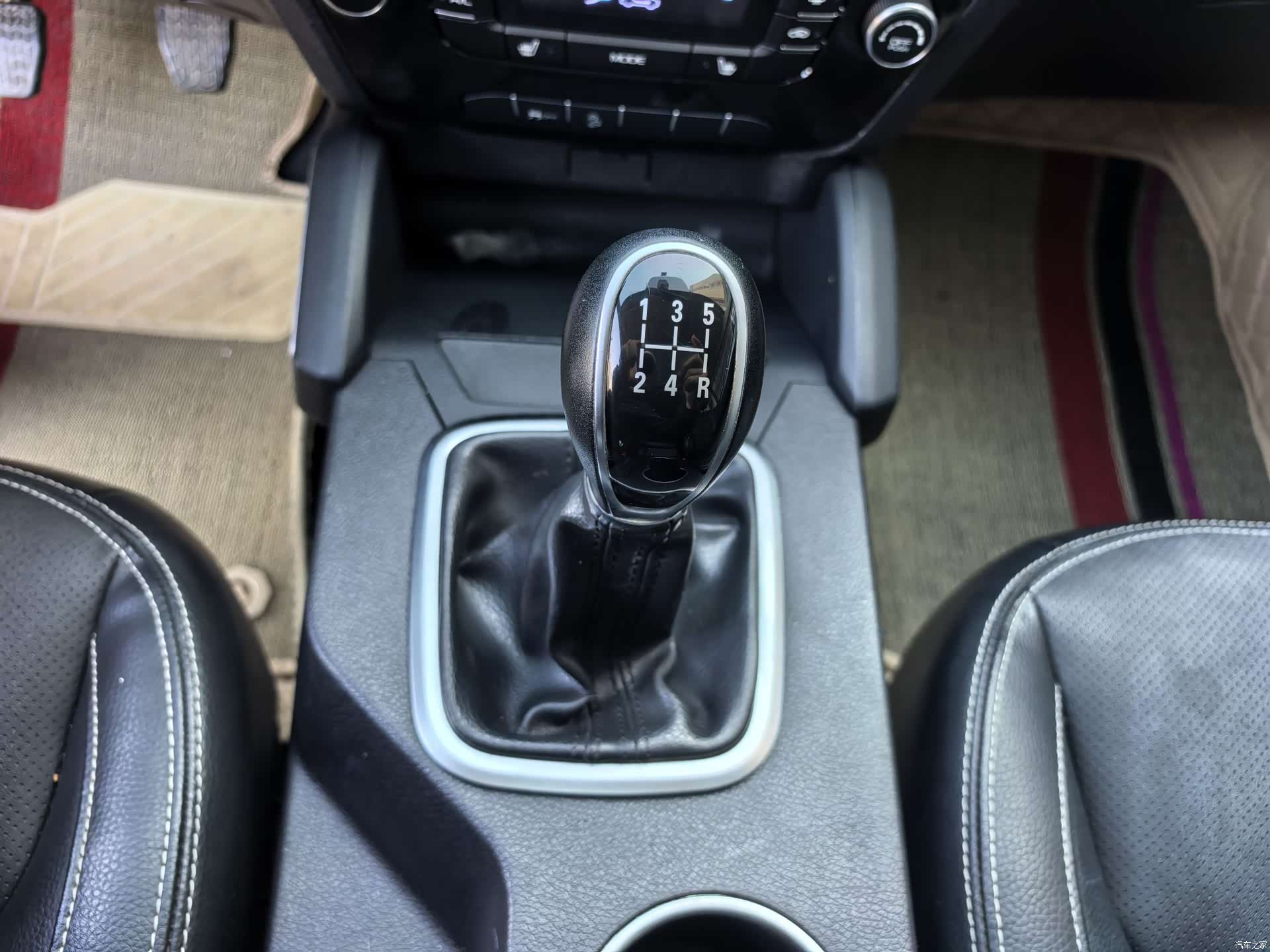 Geely X6, 2016 16