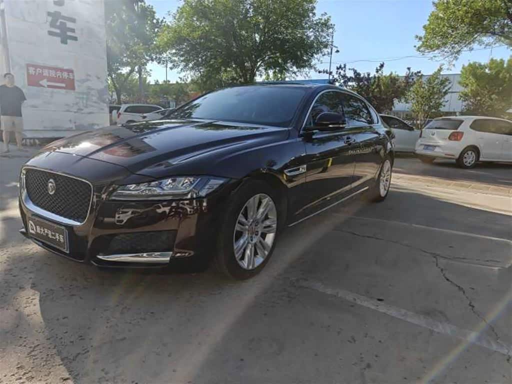 Jaguar XFL