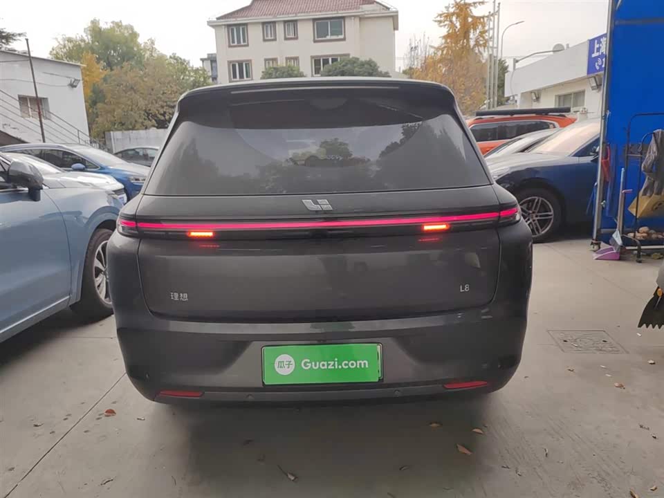 Li Auto Ideal L8