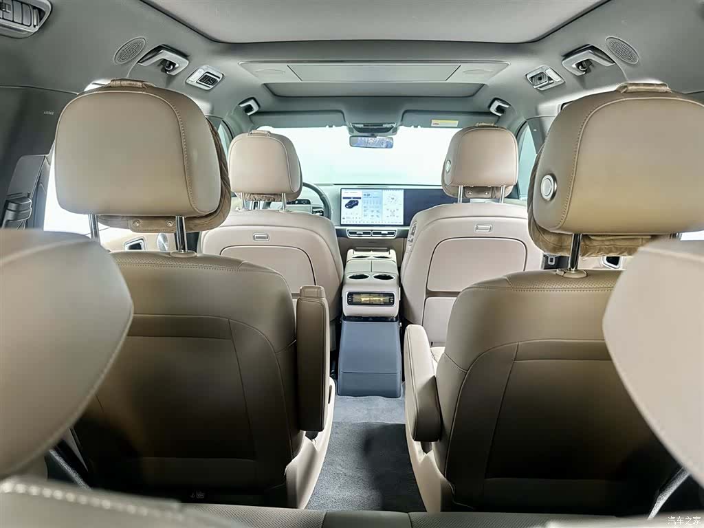 Li Auto L9, 2025 13