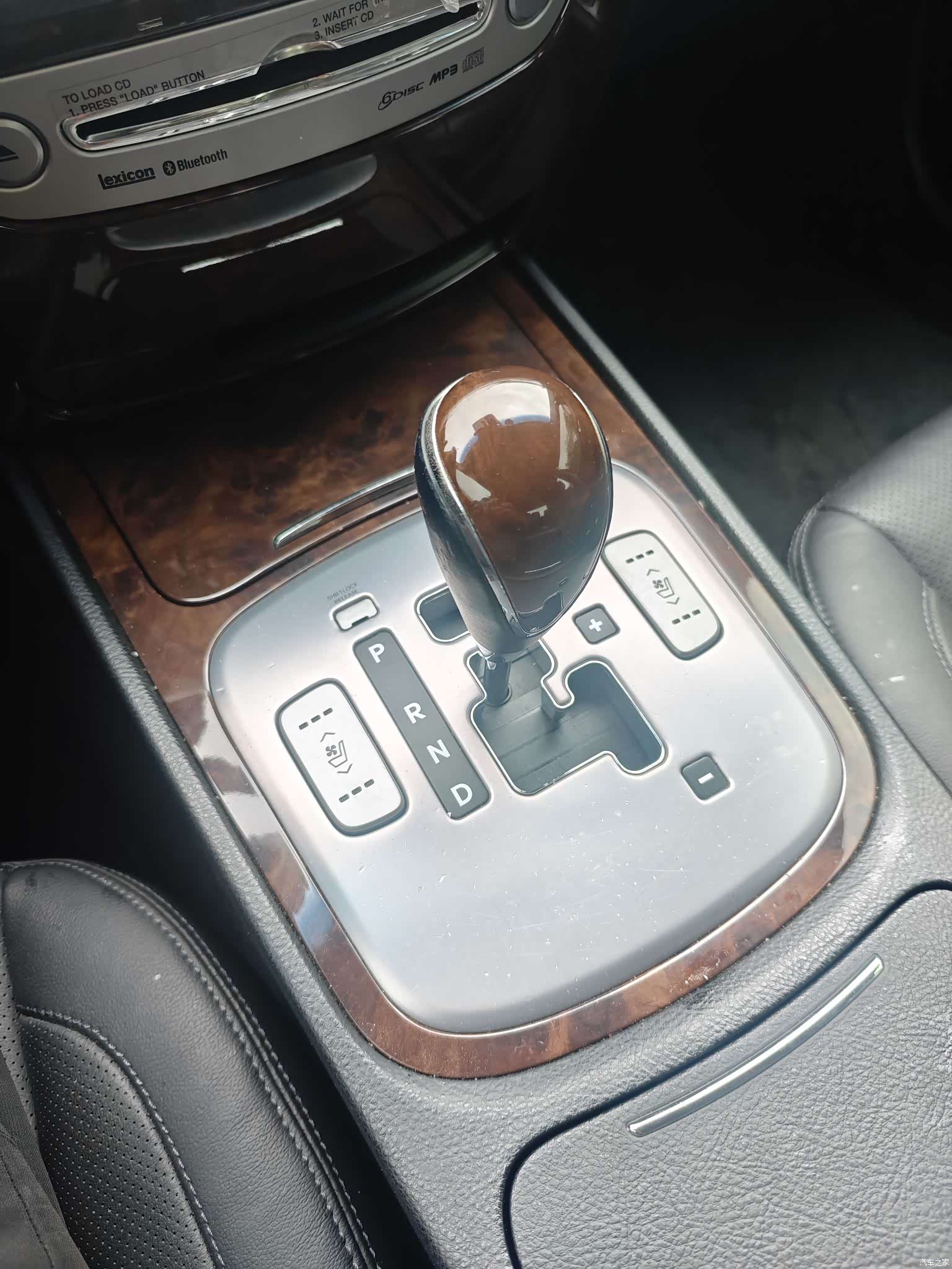 Hyundai BH330, 2011 20