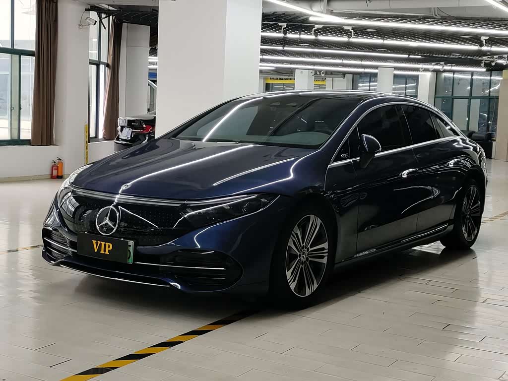 Mercedes-Benz EQS