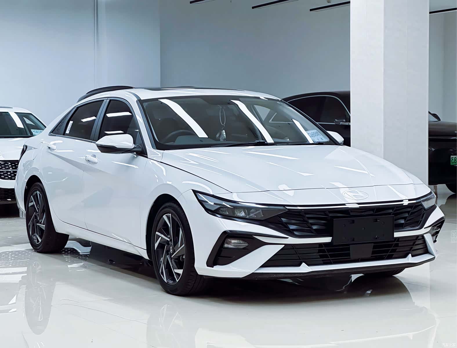 Hyundai Elantra, 2024 18