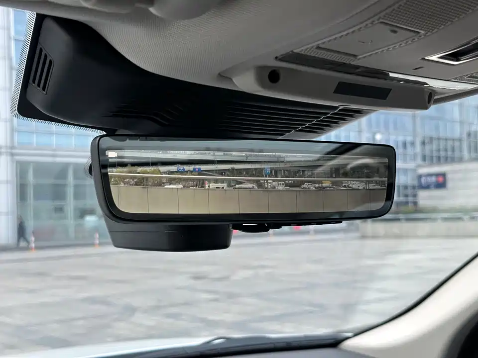 Land Rover Discover sports