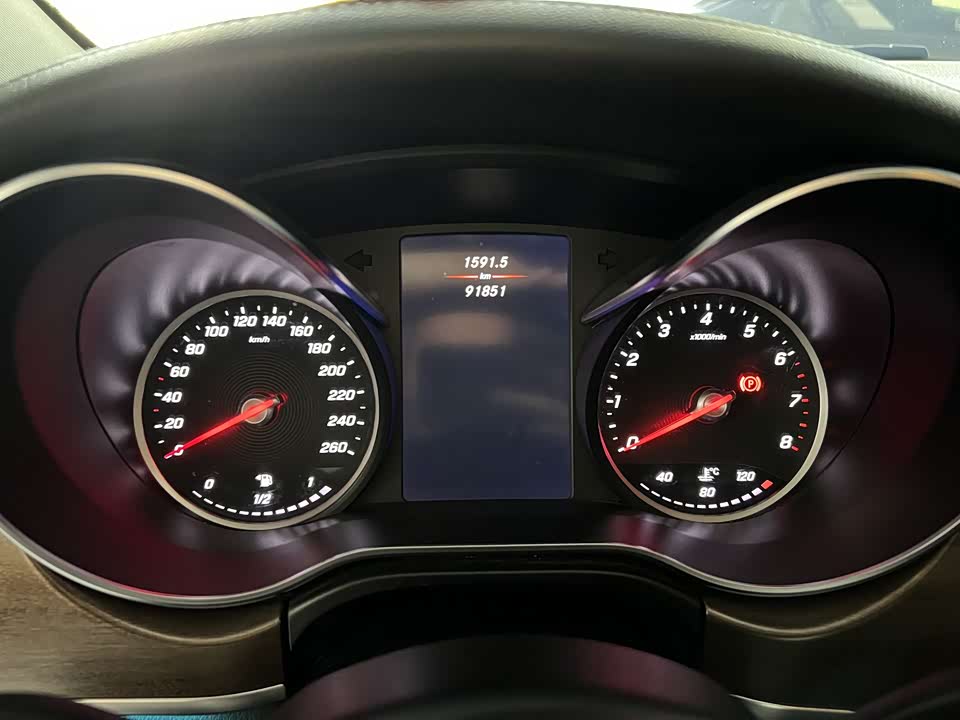 Mercedes-Benz V-class