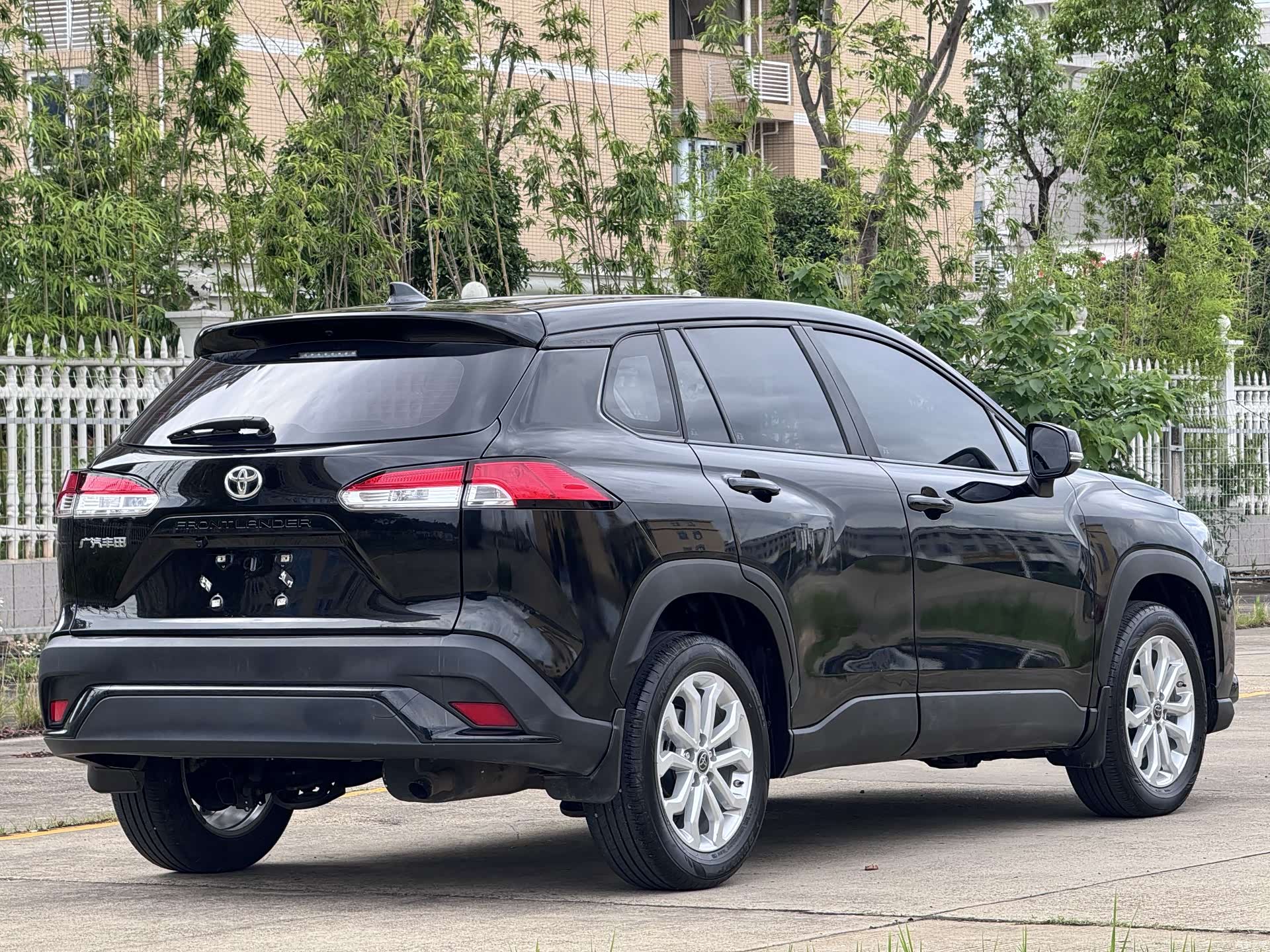 Toyota Frontlander, 2023 4