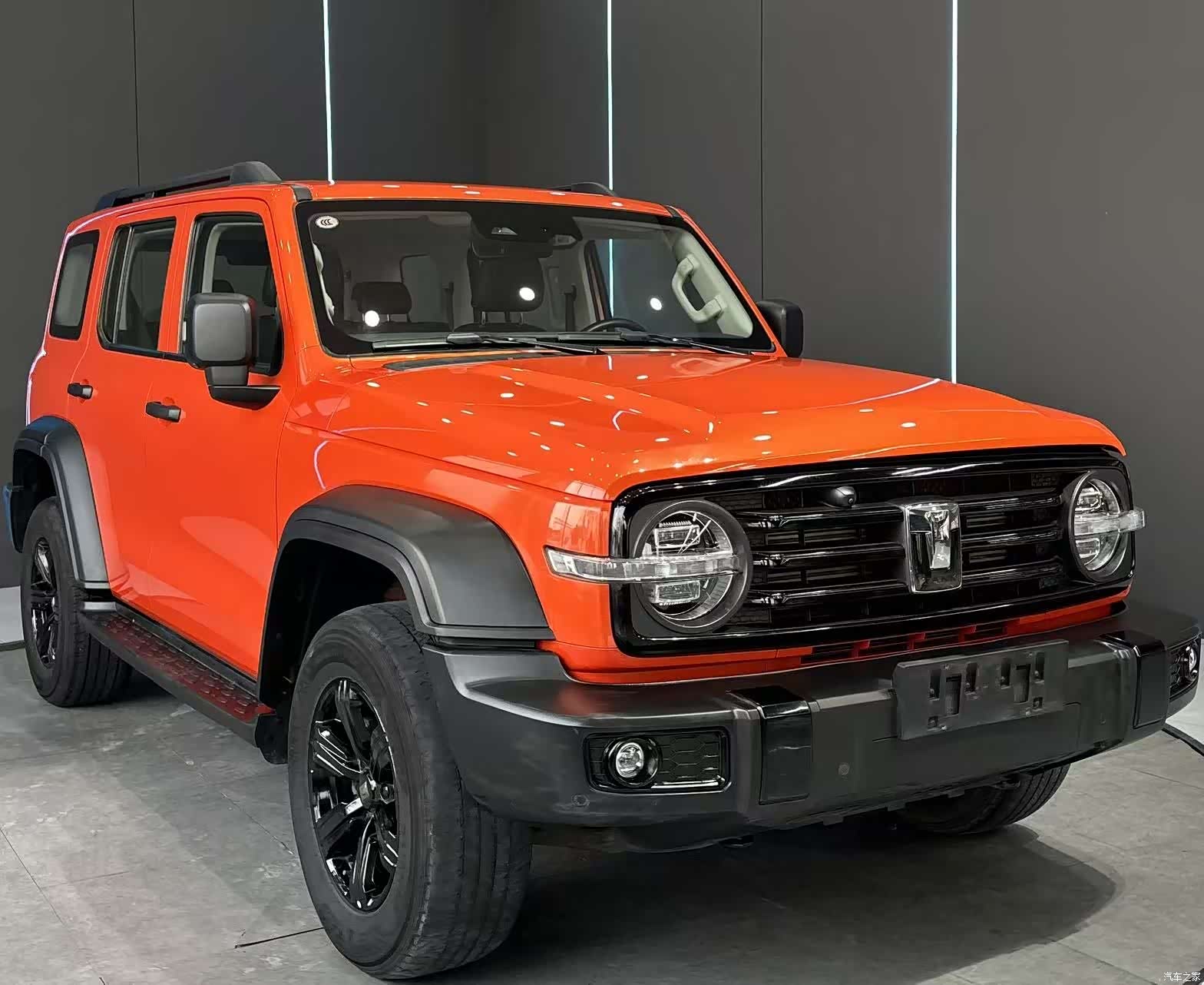Tank 300, 2023 3