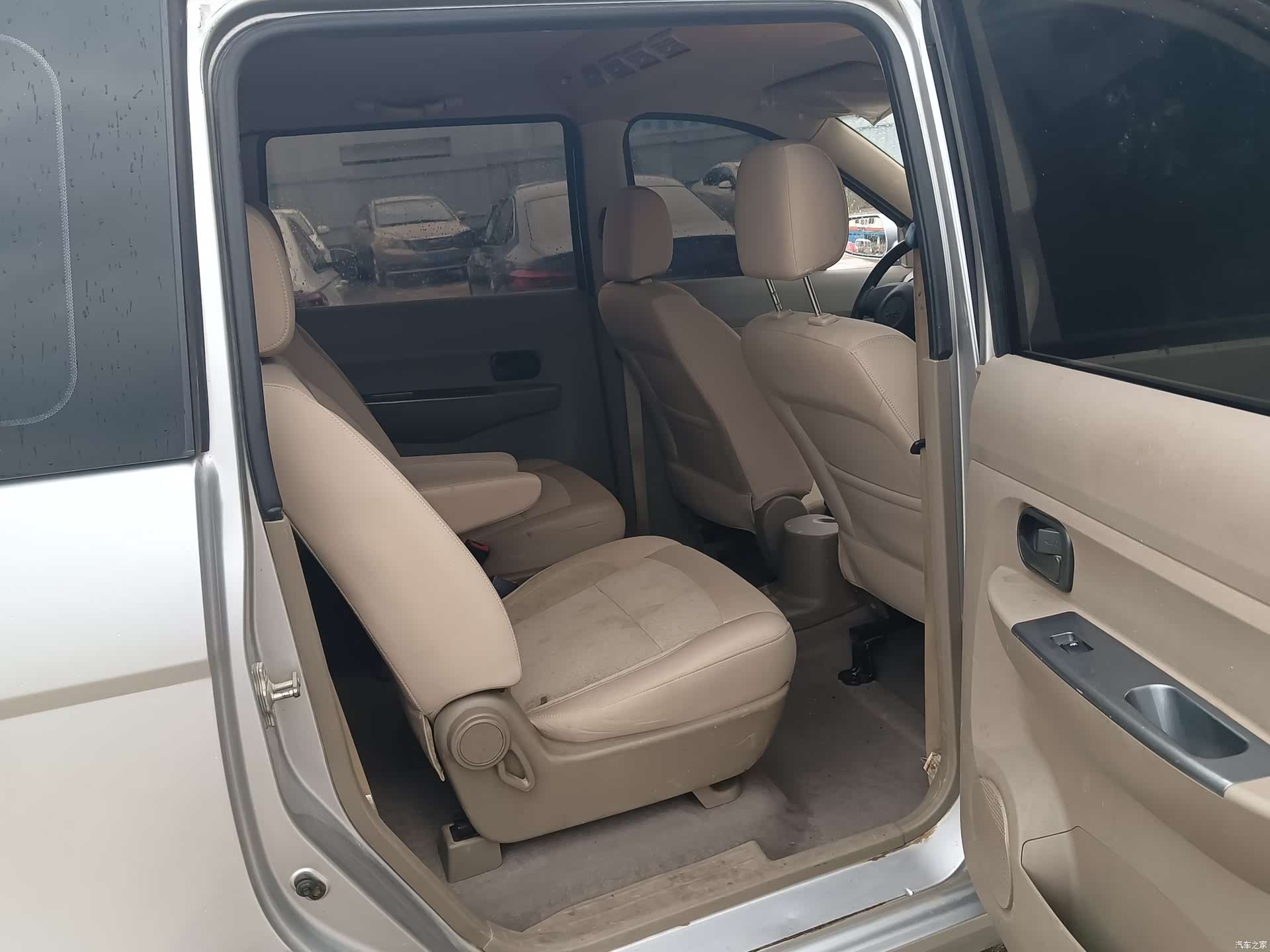 Wuling Hongguang, 2013 10