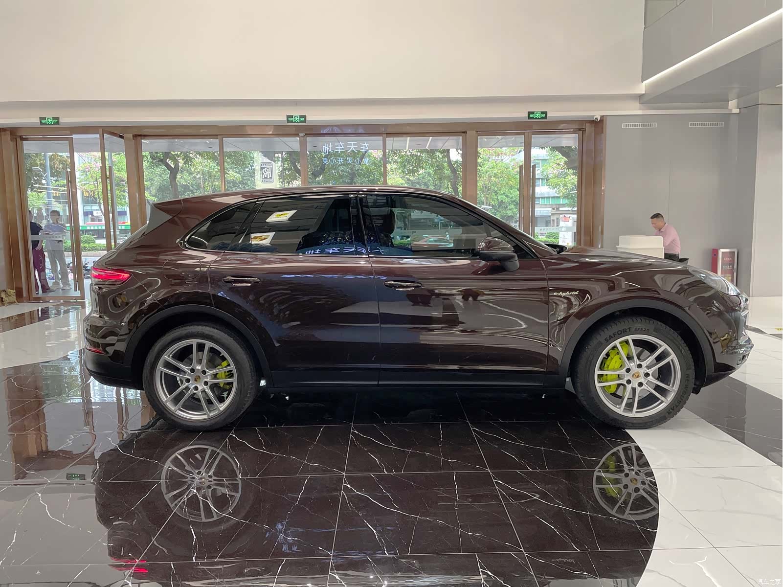 Porsche Cayenne, 2021 все фото