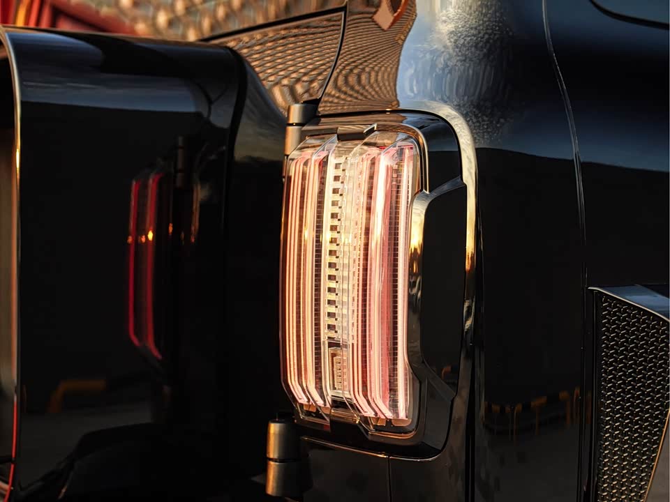 CrossBoundary Co-creation tank 300