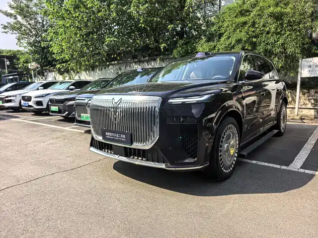 Voyah Taishan 2025 — купить из Китая под заказ