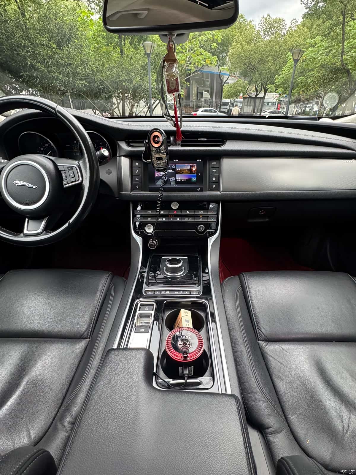 Land Rover XFL, 2017 9