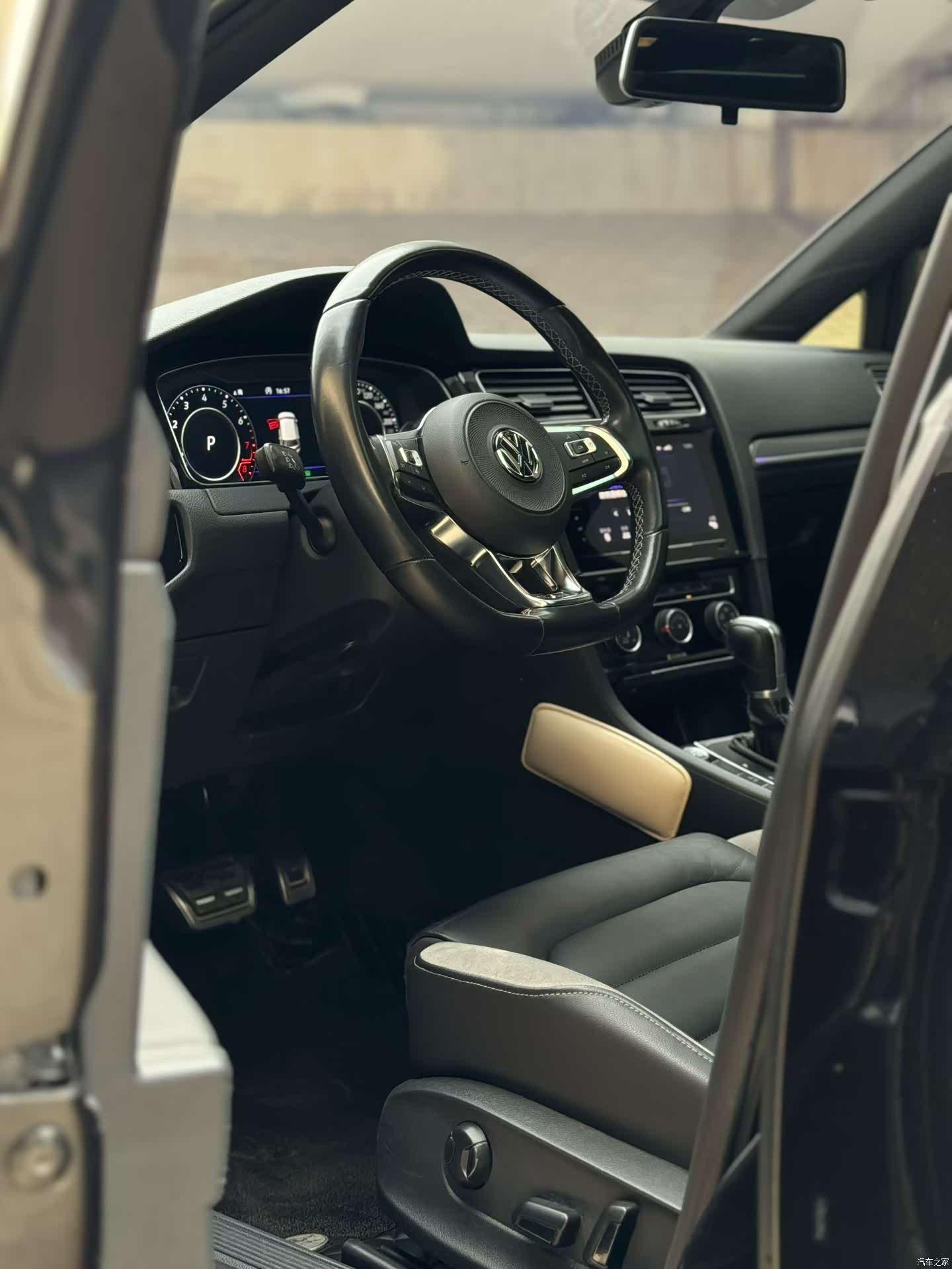 Volkswagen Golf, 2020 6