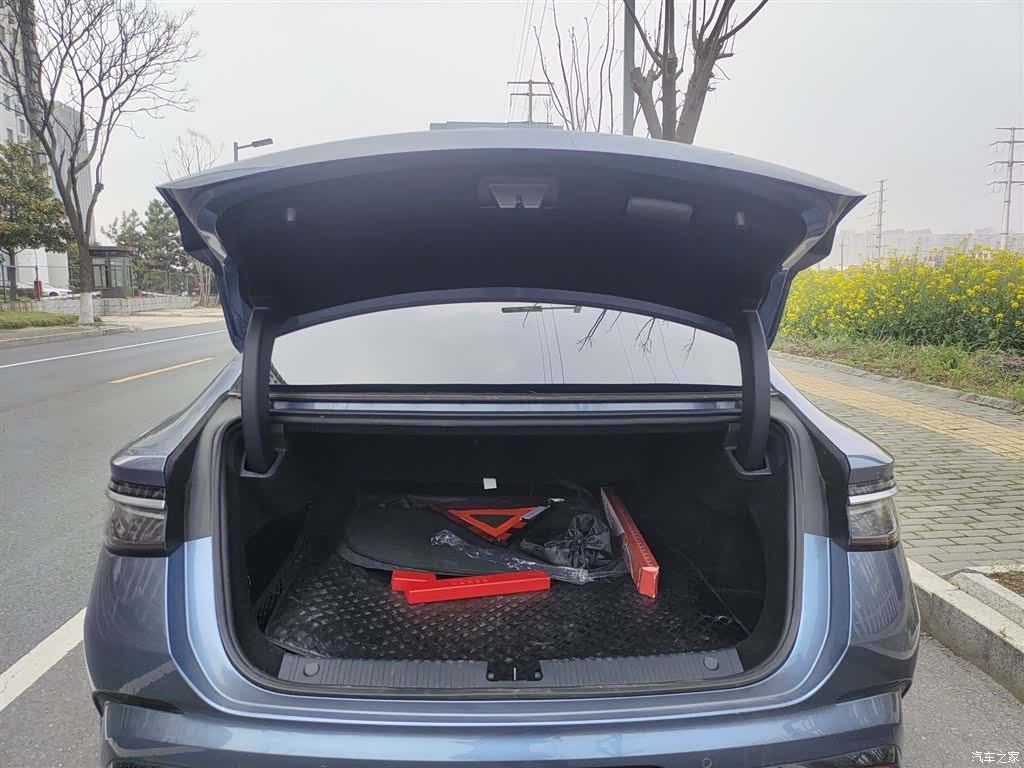 BYD Seal, 2024 19