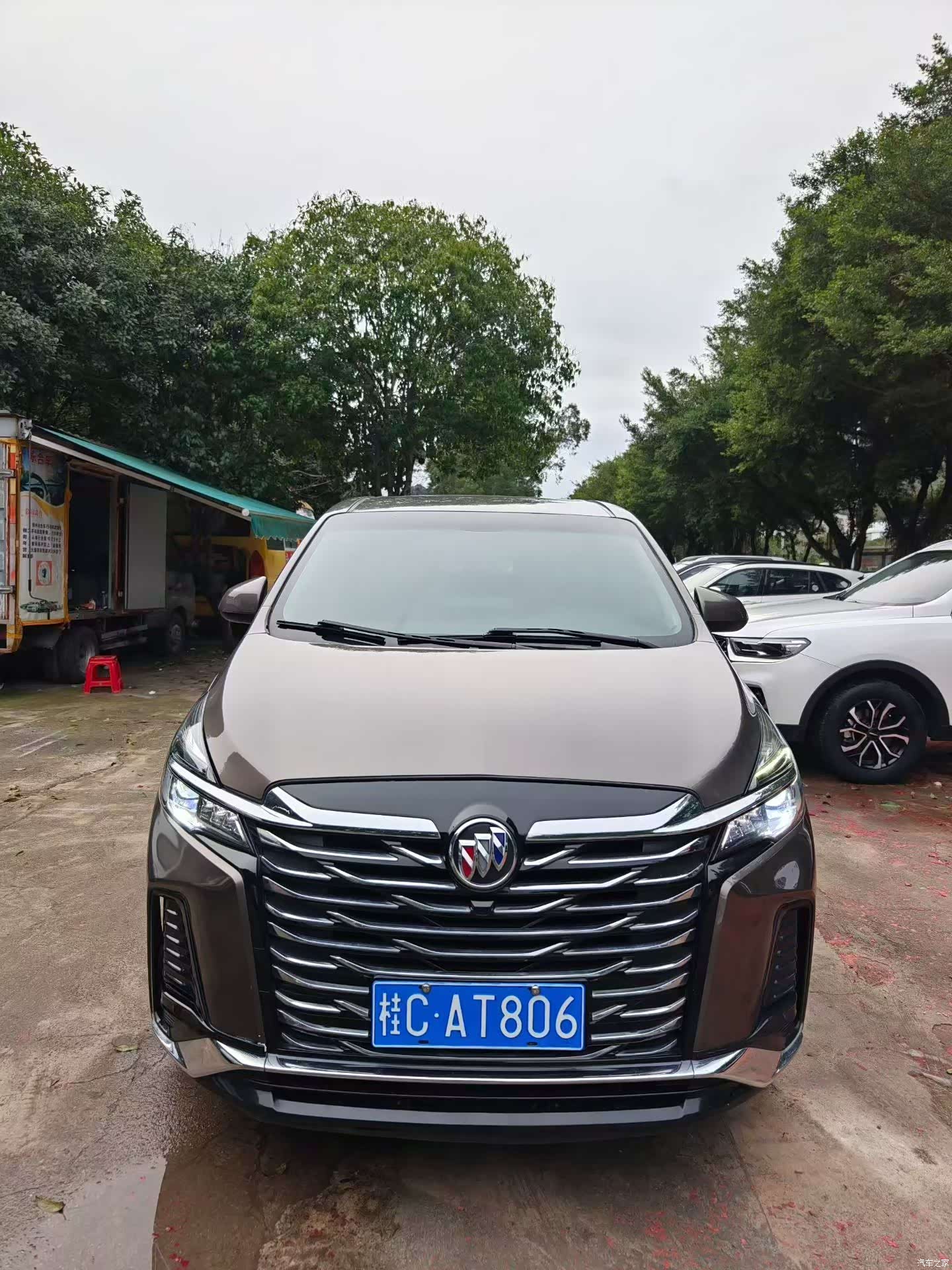 Buick GL8, 2022 2