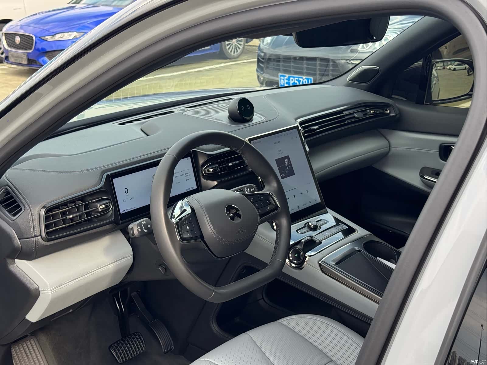 NIO ES8, 2023 12