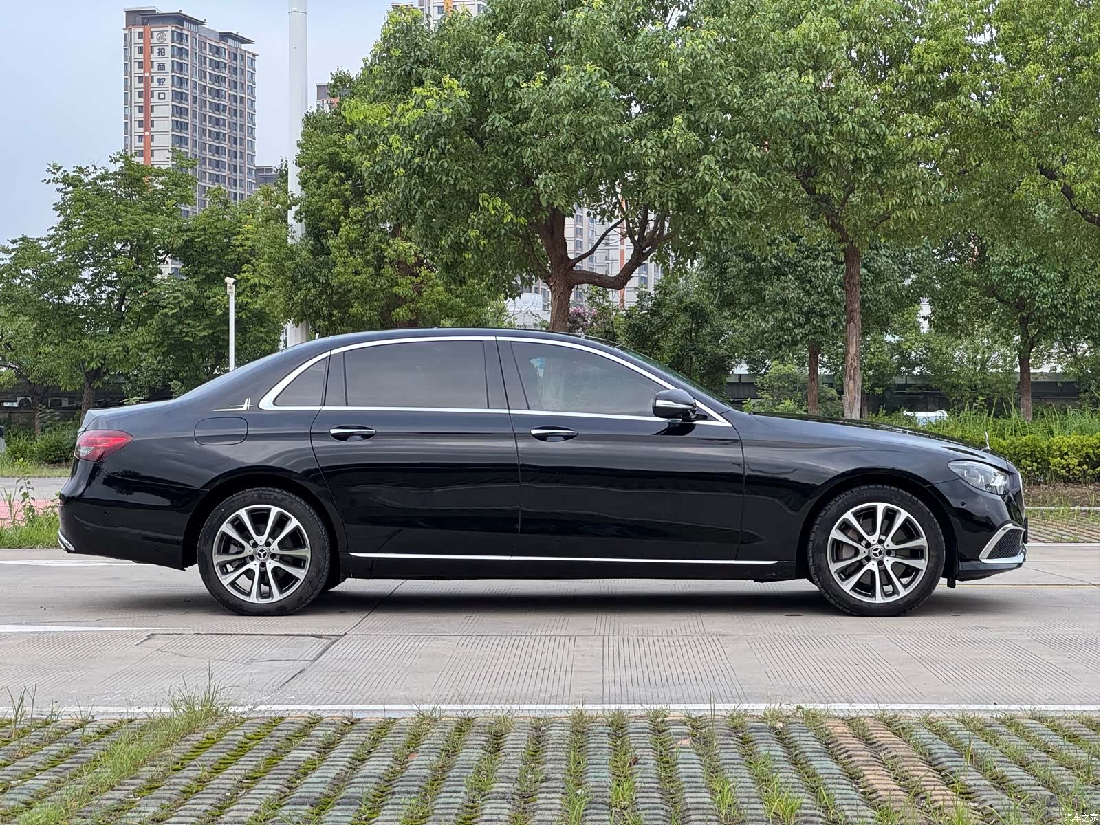 Mercedes-Benz E-Class, 2019 4