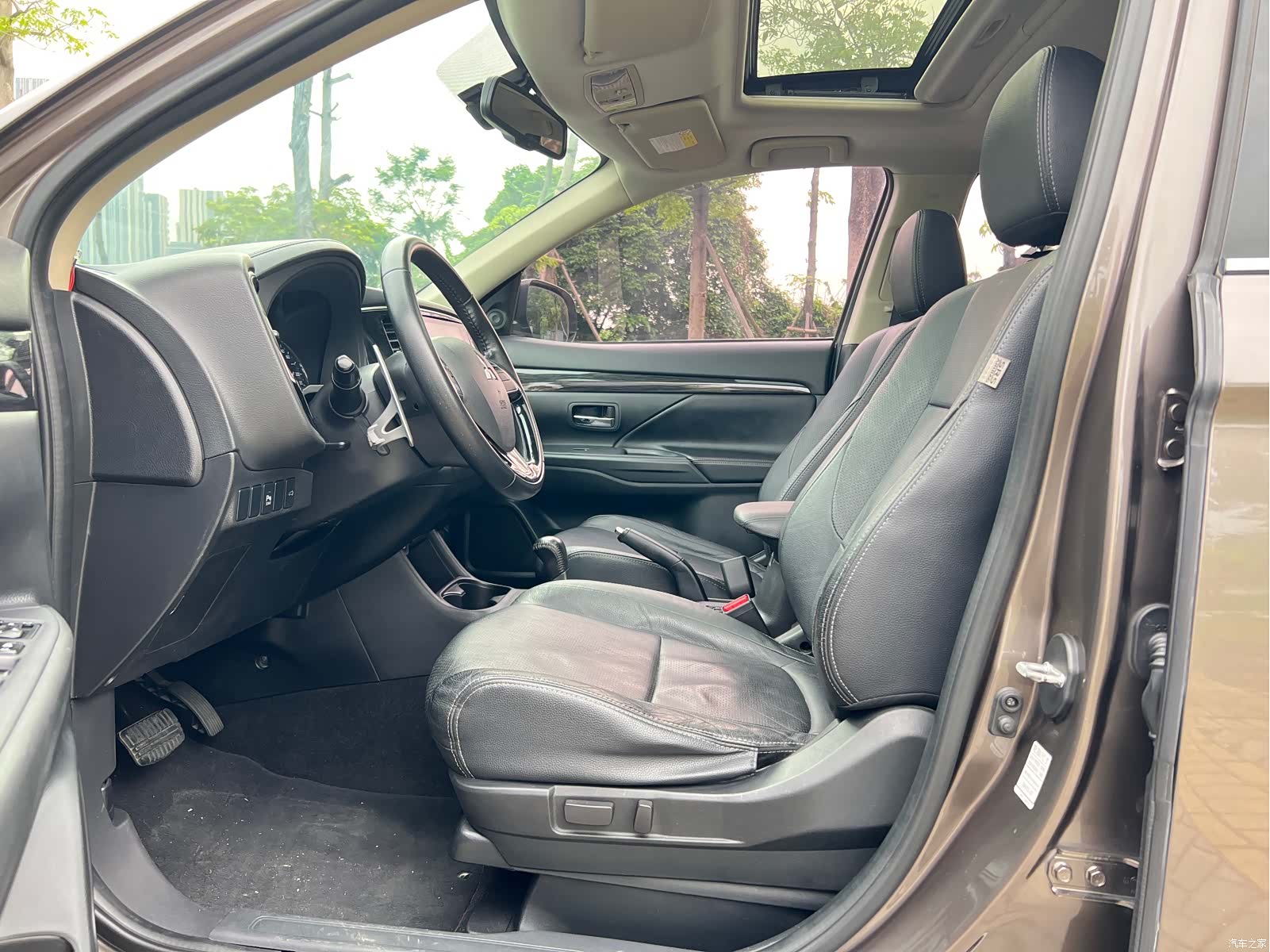 Mitsubishi Outlander, 2017 9