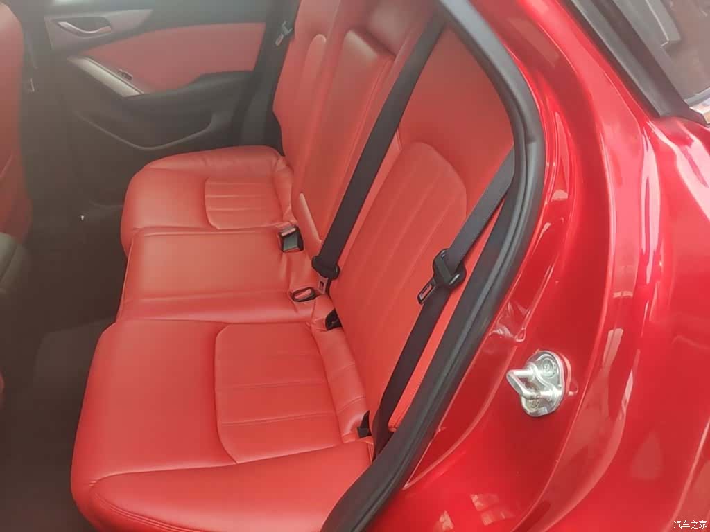 Mazda CX-4, 2018 13