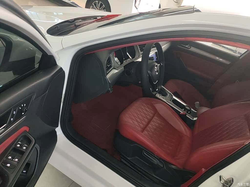 Volkswagen Lamando, 2018 16