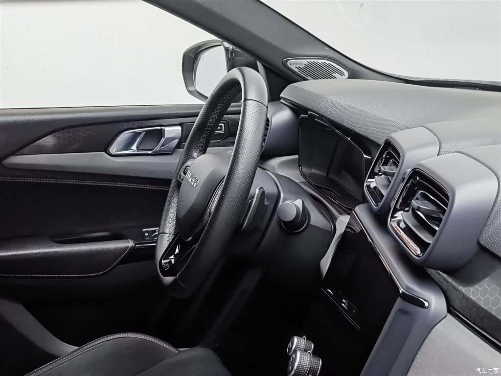 Lynk & Co 02, 2020 22