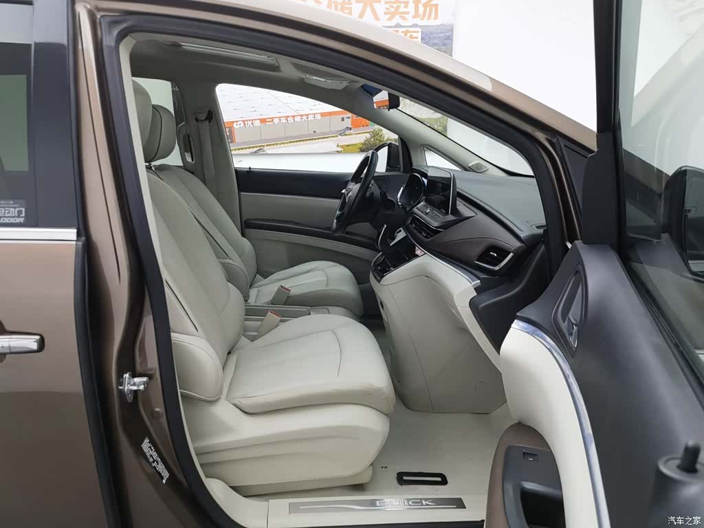 Buick GL8, 2020 23