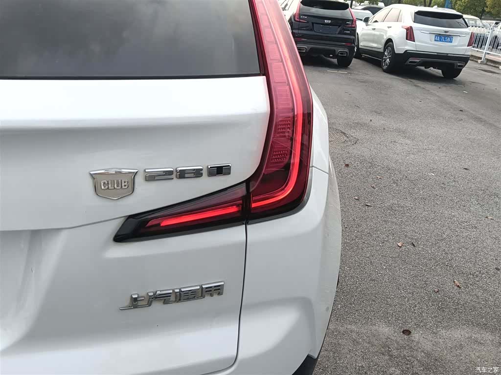 Cadillac XT4, 2019 8