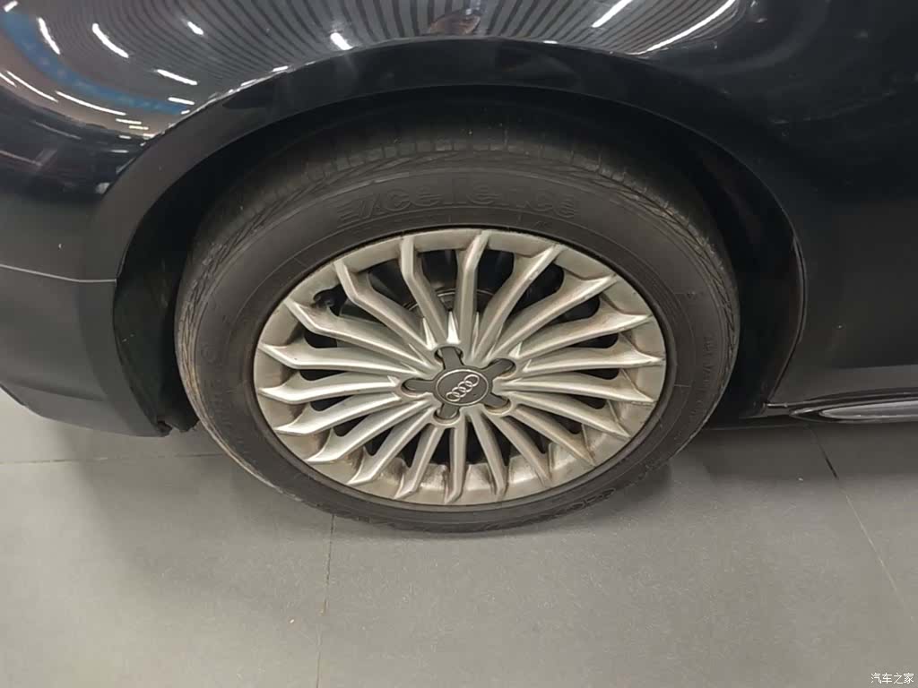 Audi A4L, 2016 23