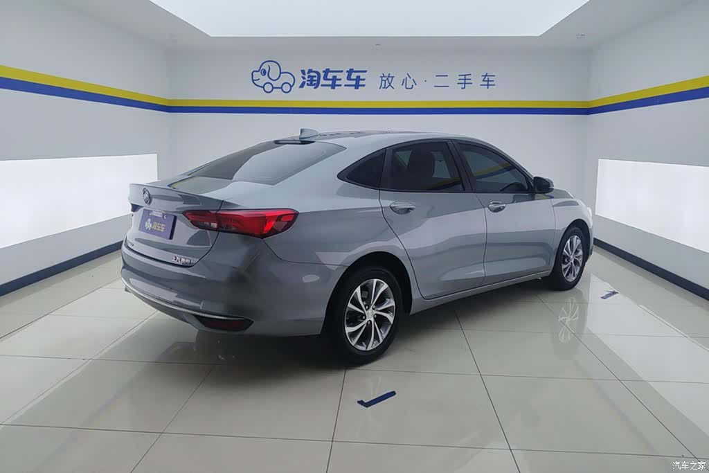 Buick Verano, 2022 3