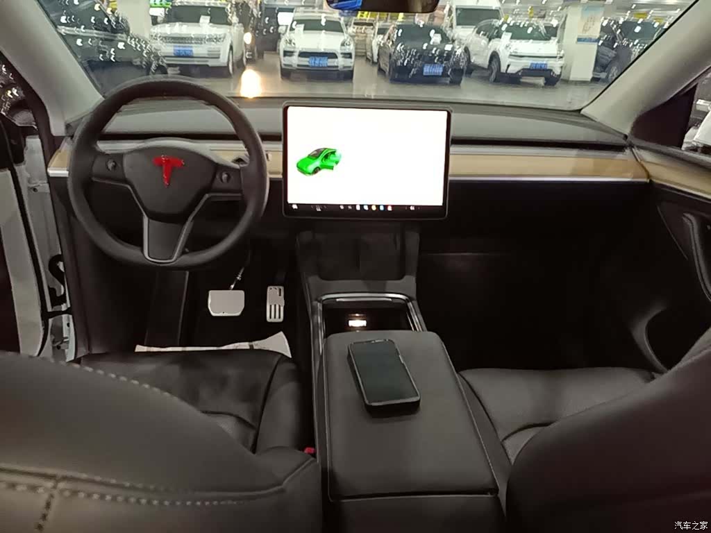 Tesla Model Y, 2023 10