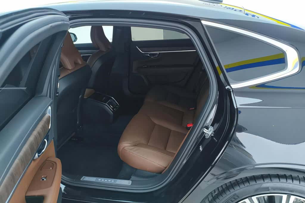 Volvo S90, 2024 11