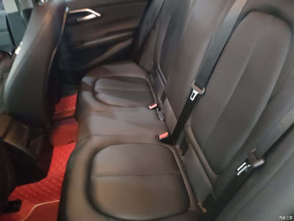BMW 1 Series, 2018 17