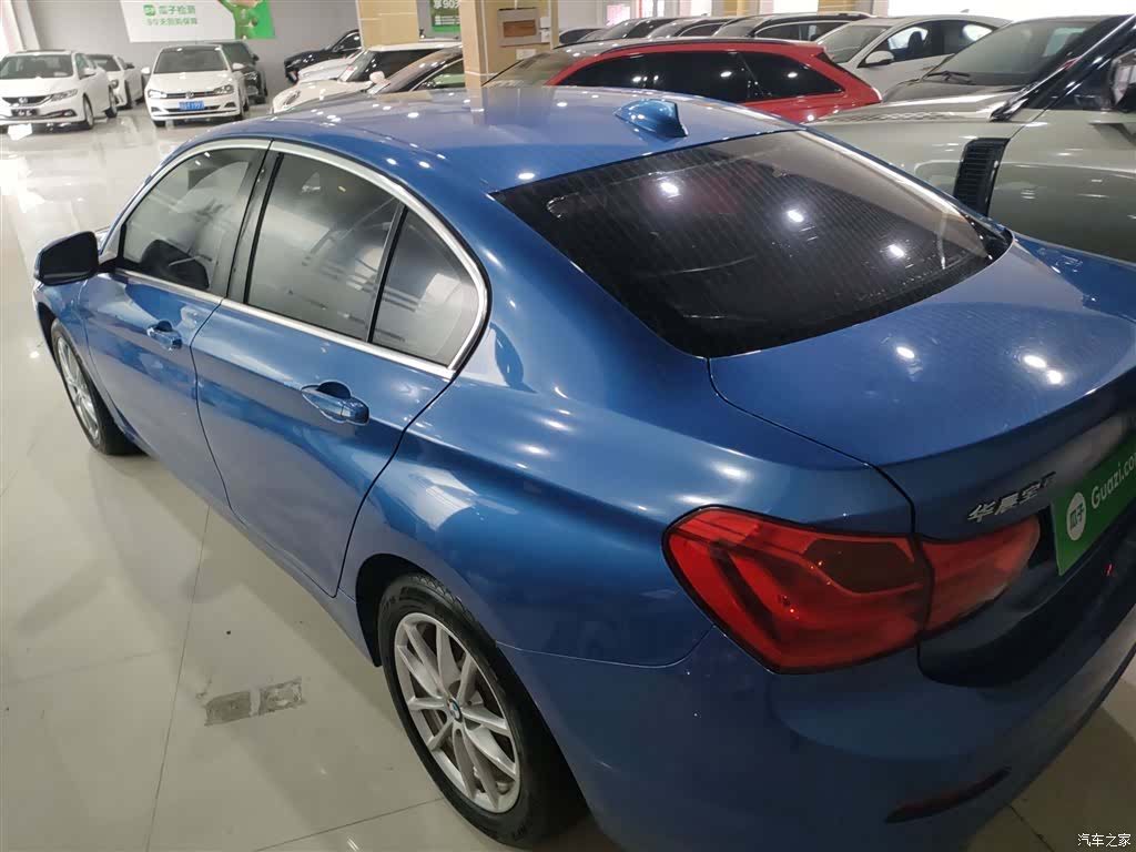 BMW 1 Series, 2018 все фото