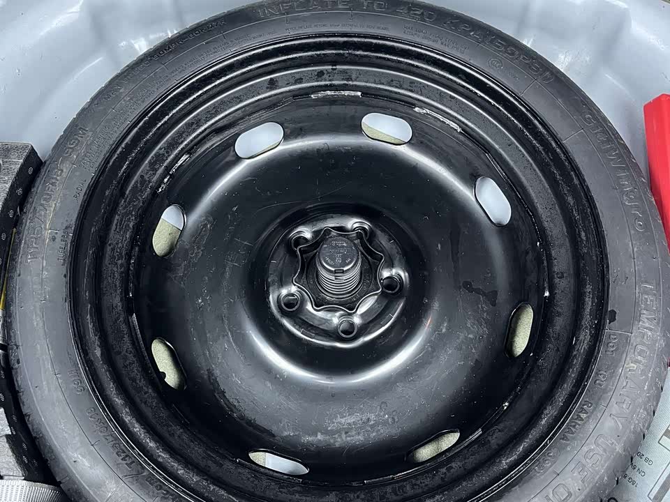 Volkswagen T-ROC exploring Songs