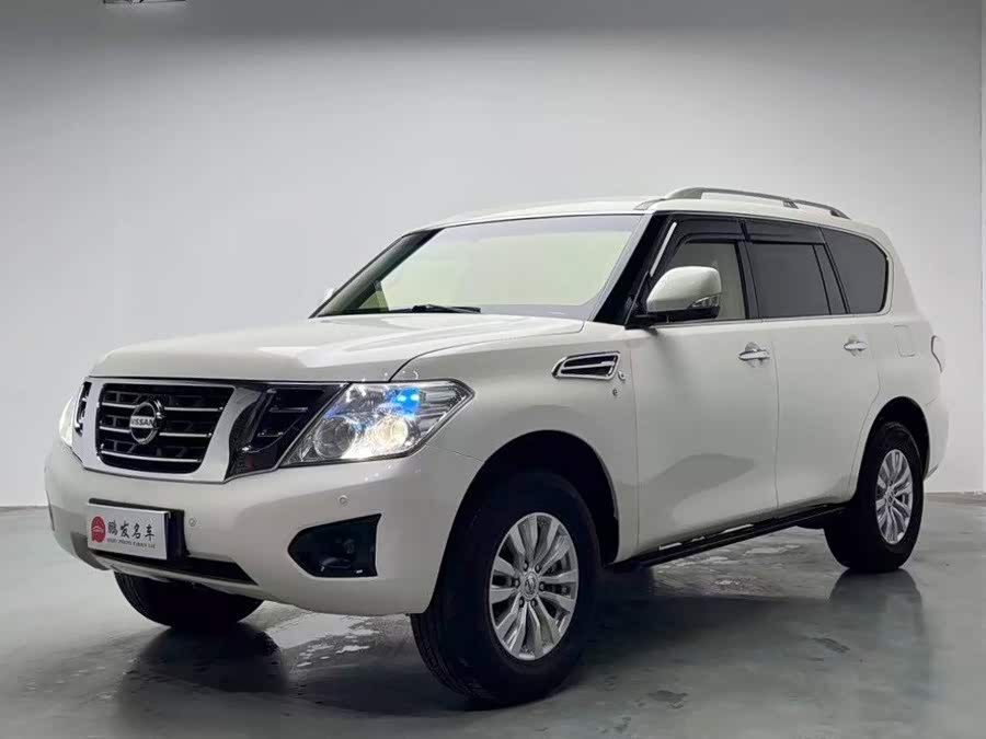 Nissan Terra 2018, фото 1