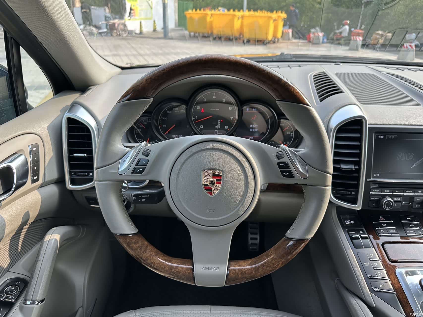 Porsche Cayenne, 2011 14