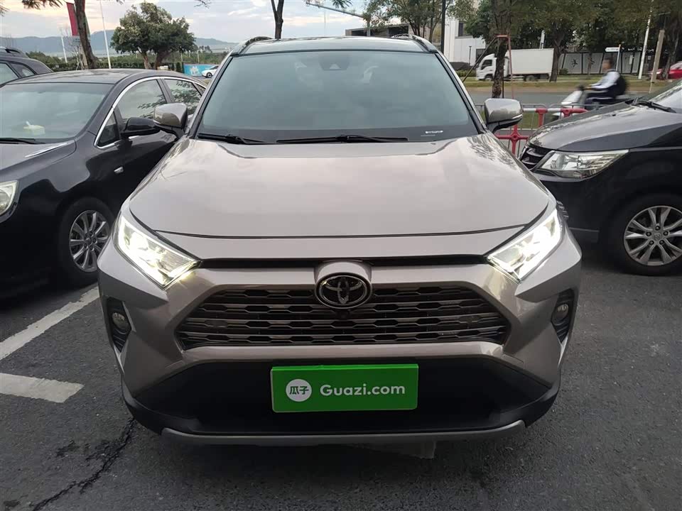 Toyota RAV4 Rongfang