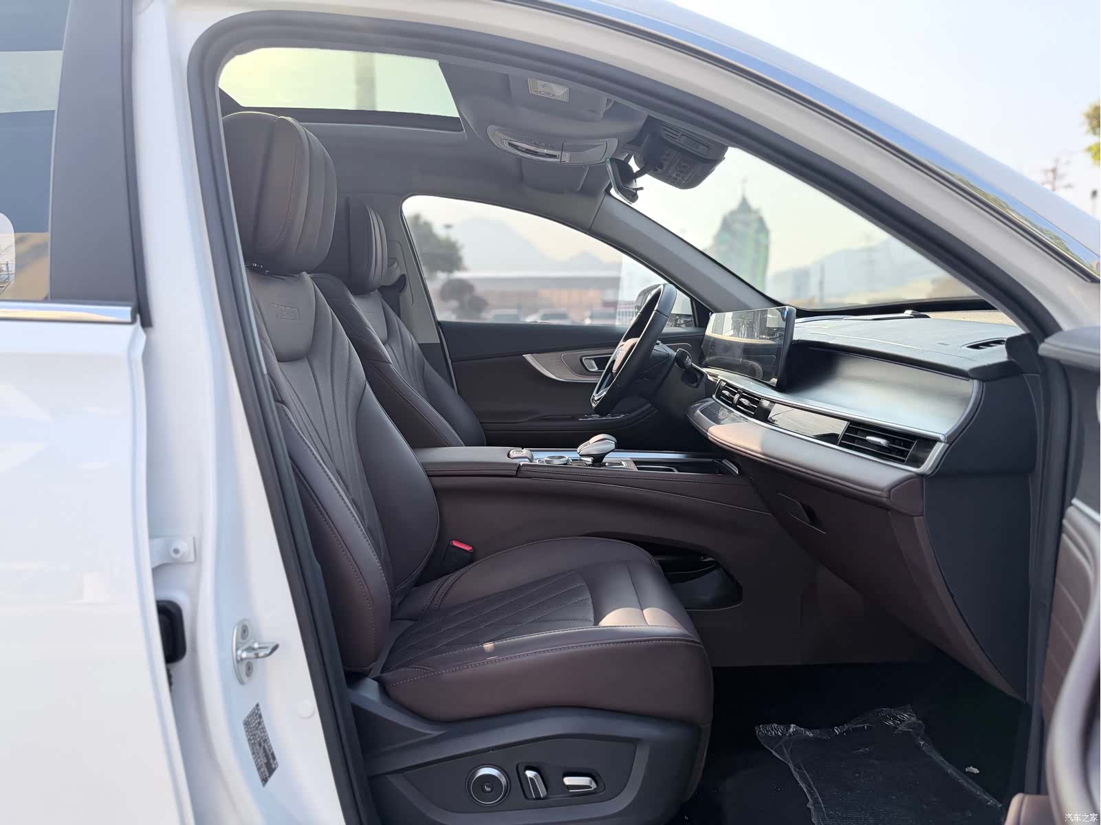 Chery Tiggo 8, 2023 10