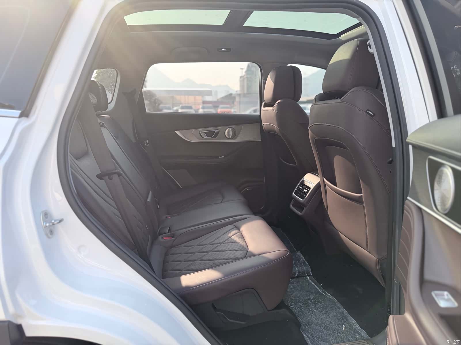 Chery Tiggo 8, 2023 12