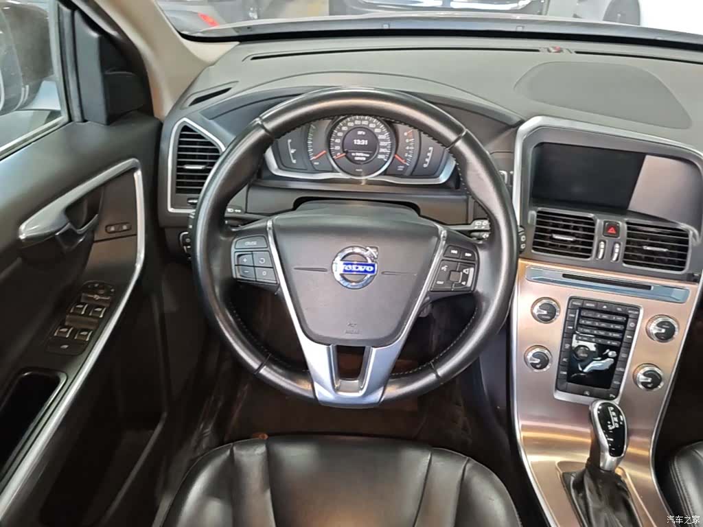 Volvo XC60, 2015 11
