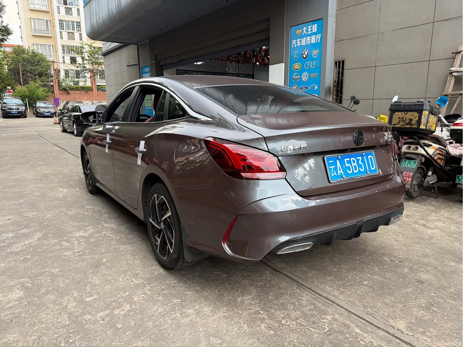 MG MG5, 2021 14