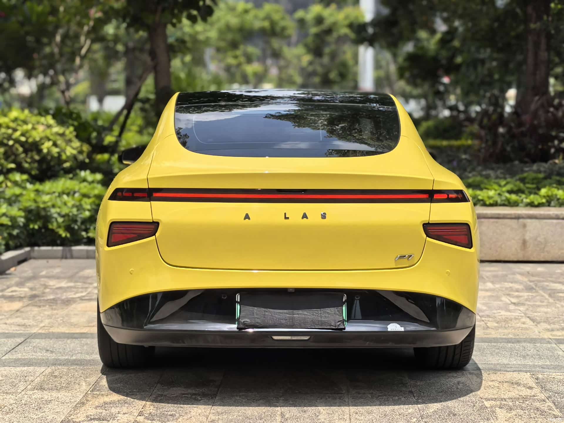 Xpeng P7, 2021 11